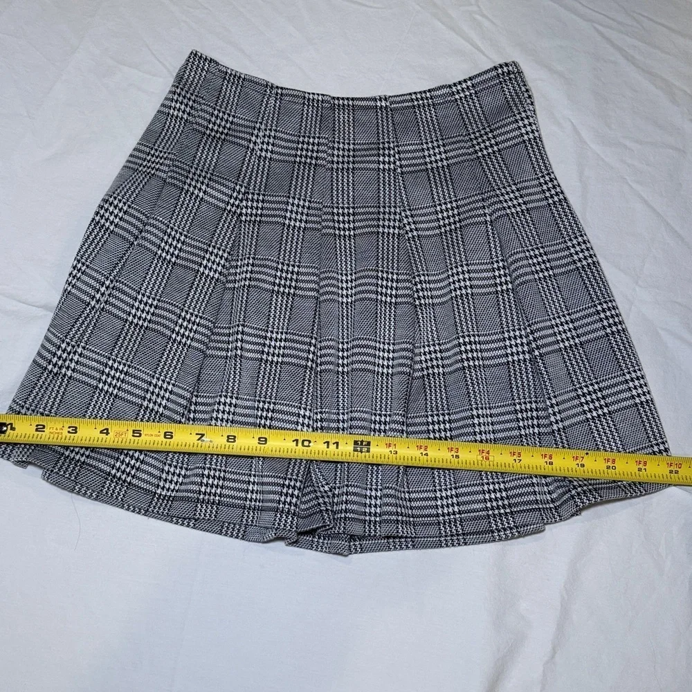 Altar’d State Pleated Mini Plaid Skirt Size Small NWOT